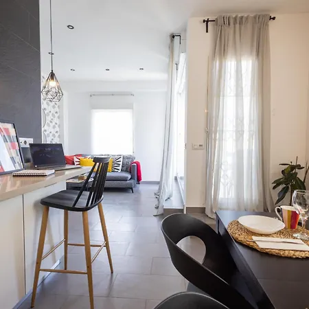 Florit Flats - Stylish 2 Bedroom Ac Wifi Terrace Attic In Center Daire Valensiya